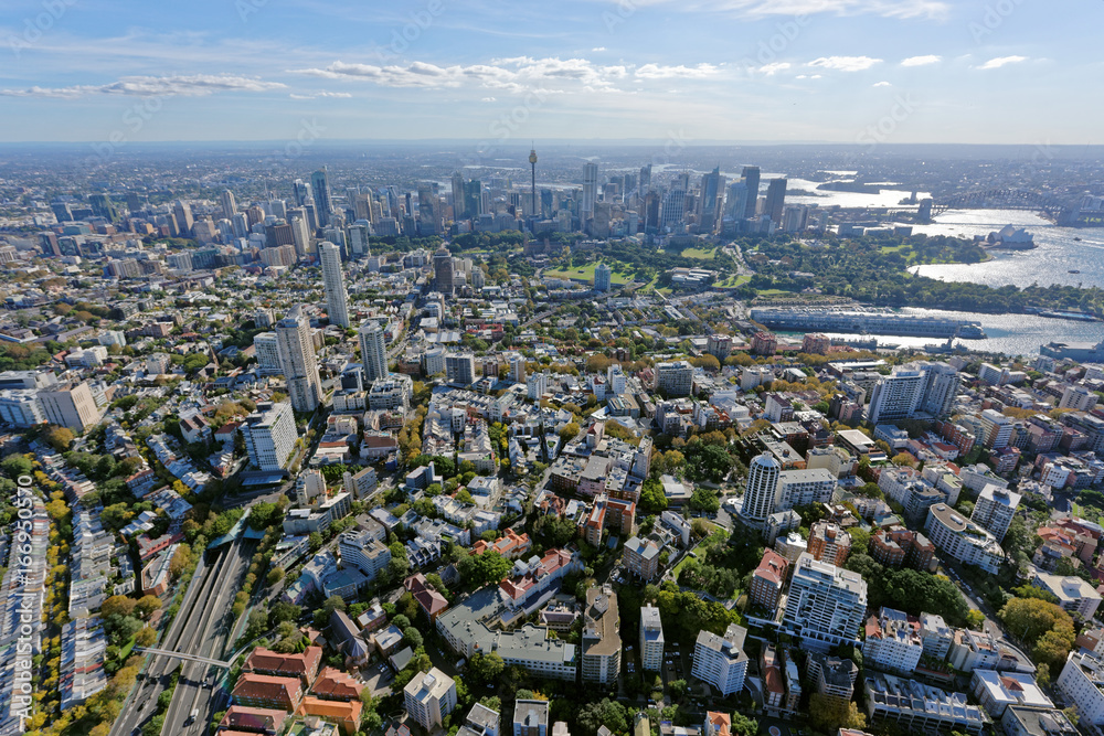 Fototapeta premium Kings Cross looking west towards Sydney CBD