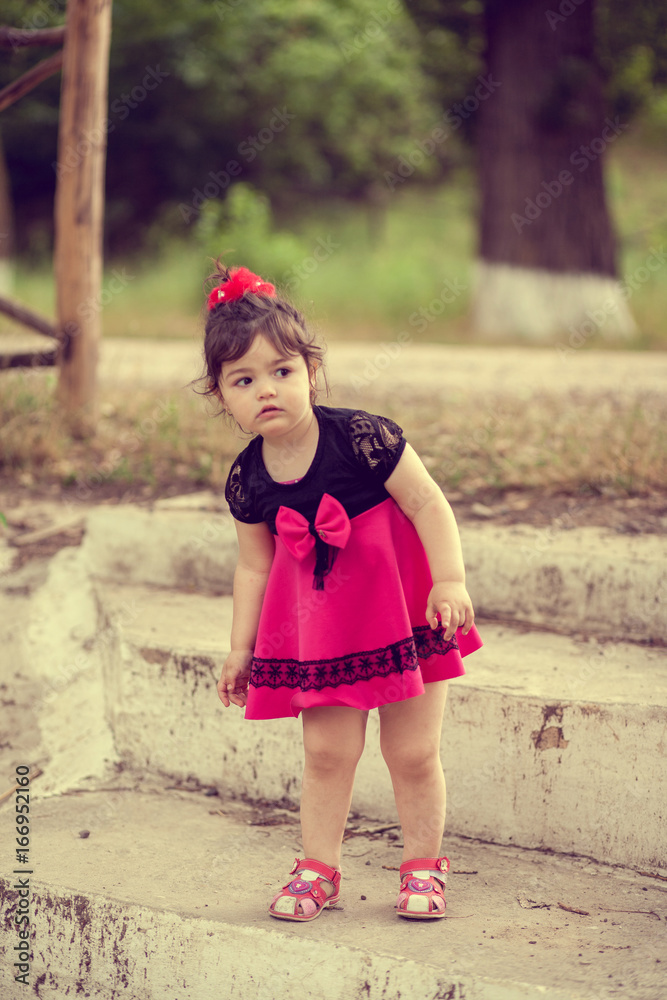 Fototapeta premium Litl girl