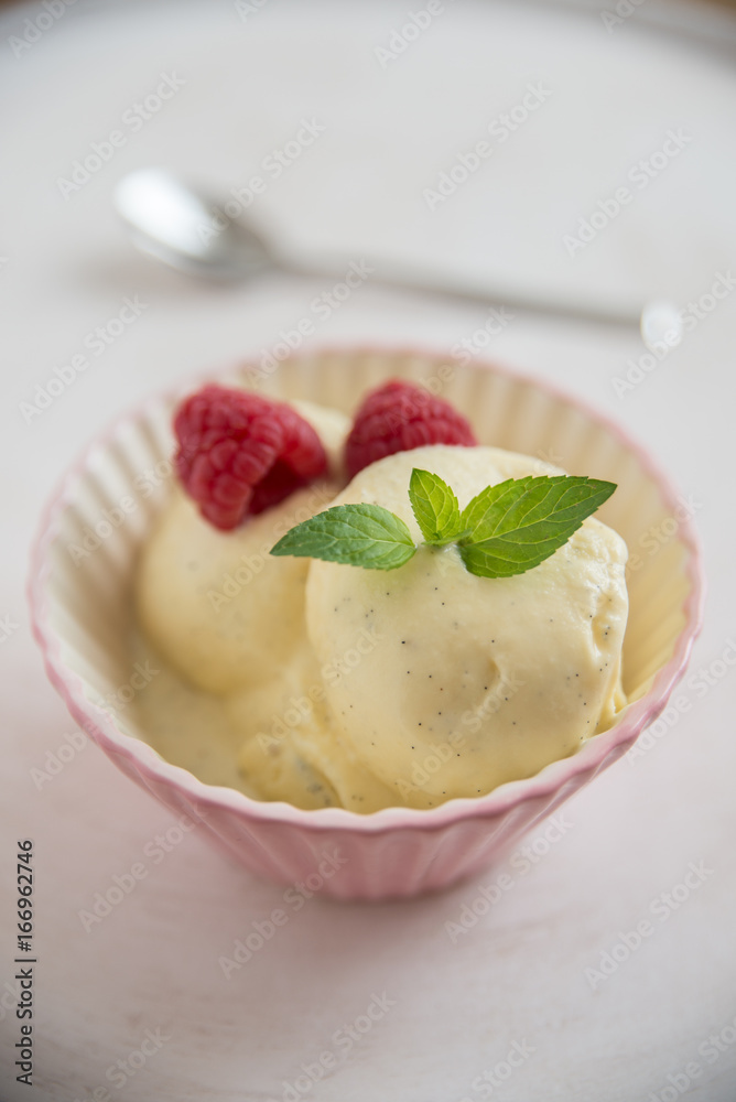 Vanille Eis