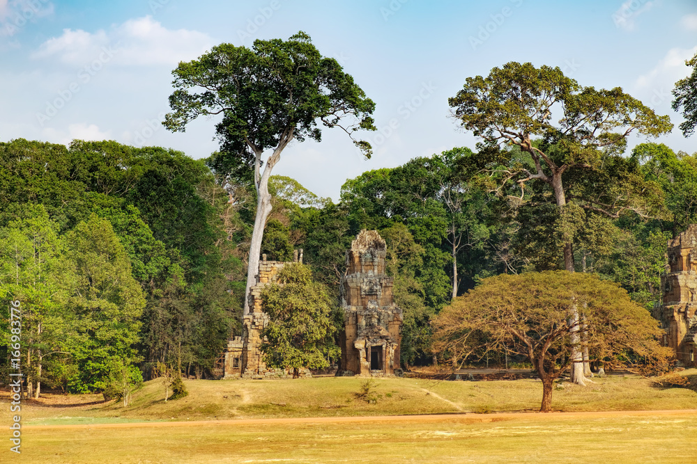 Prasat Suor Prat is located at eastern side of royal square in Angkor Thom, right in front of Terrace of Elephants and Terrace of Leper King, Siem Reap, Cambodia. Khmer architecture, World Heritage