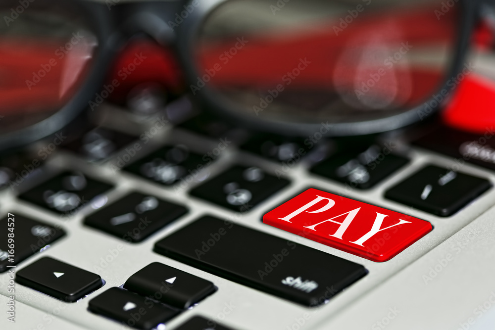 Obraz premium Online payment concept with red color accent