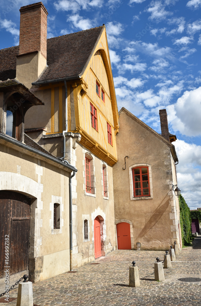 Maisons du quartier de la Marine à Auxerre en Bourgogne, France