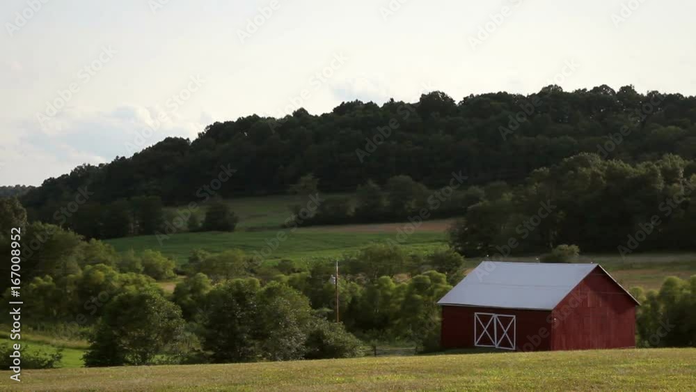 Establishing shot of a Barn in the Pennsylvanian Countryside in summer Establishing shot of a Barn in the Pennsylvanian Countryside in summer