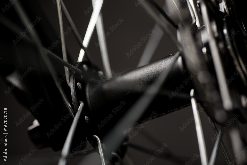 Obraz premium mountain bicycle photography in studio, bike parts, wheel, round
