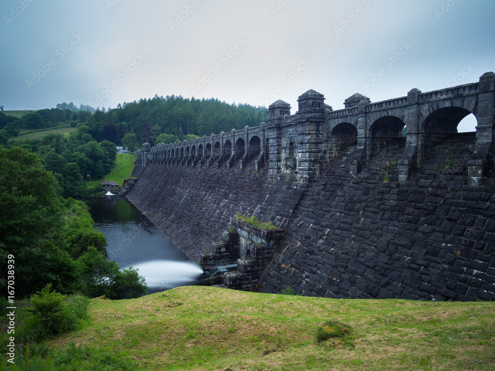 View across the massive Vyrnwy dam Powys, Wales built in 1880's to supply Liverpool with drinking water. Wales, UK
