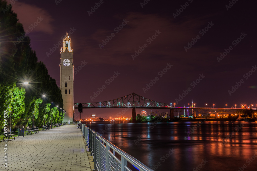 Fototapeta premium Clock tower of Montreal
