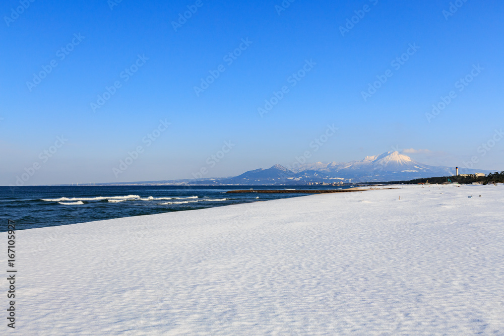 雪の弓ヶ浜展望台 -大山・美保湾を一望できるのビューポイント-