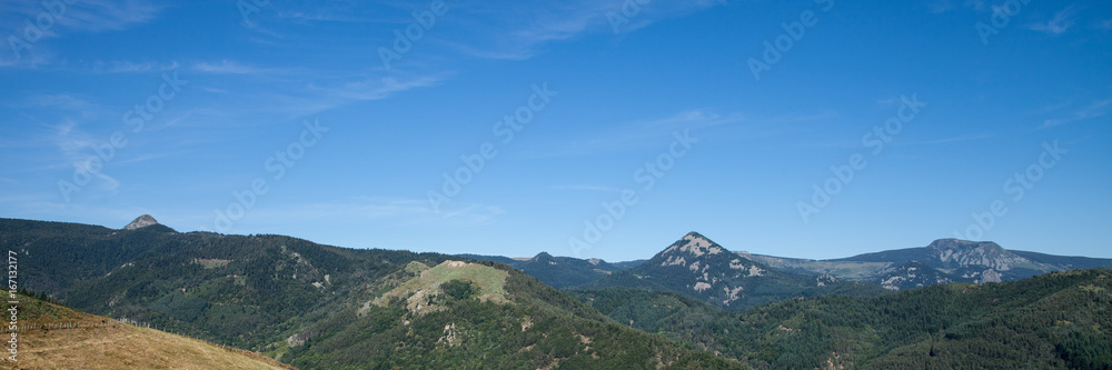Obraz premium Du Gerbier de Joncs au Mont Mézenc