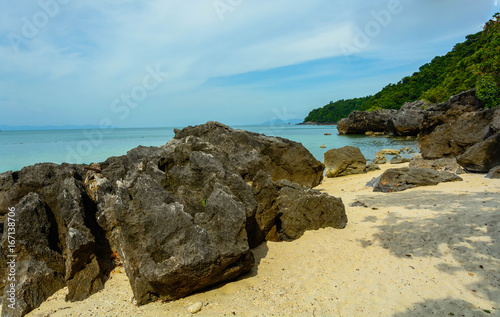 Райские пляжи на островах в морском национальном парке Ангхтонг, Таиланд