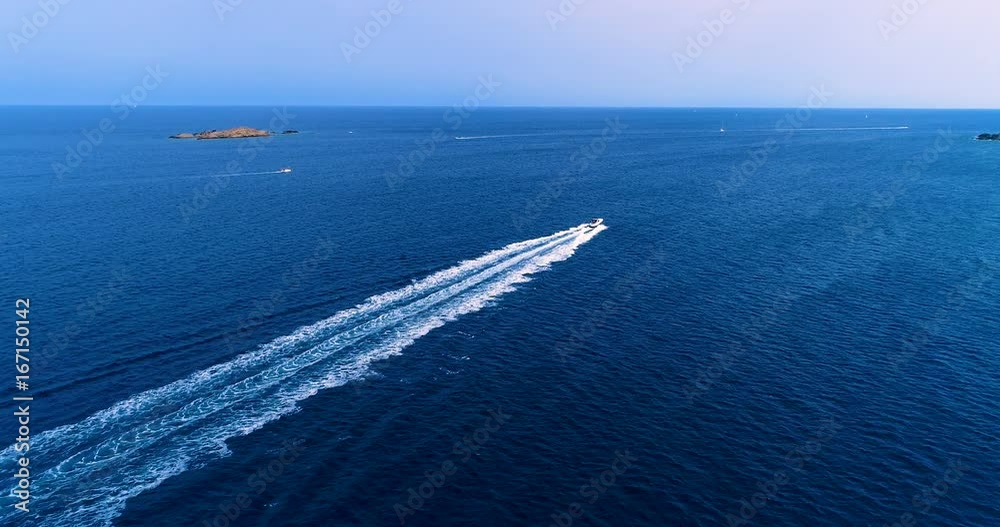 sillage de bateaux en mer, espagne sillage de bateaux en mer, espagne