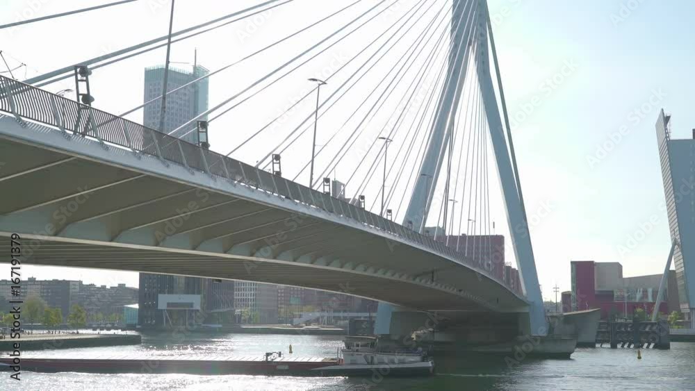 1868_Closer_view_of_the_white_big_bridge_in_Rotterdam.mov 1868_Closer_view_of_the_white_big_bridge_in_Rotterdam.mov