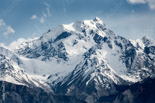 Snow mountain range in Ladakh, Jammu and Kashmir, India. © donnchans