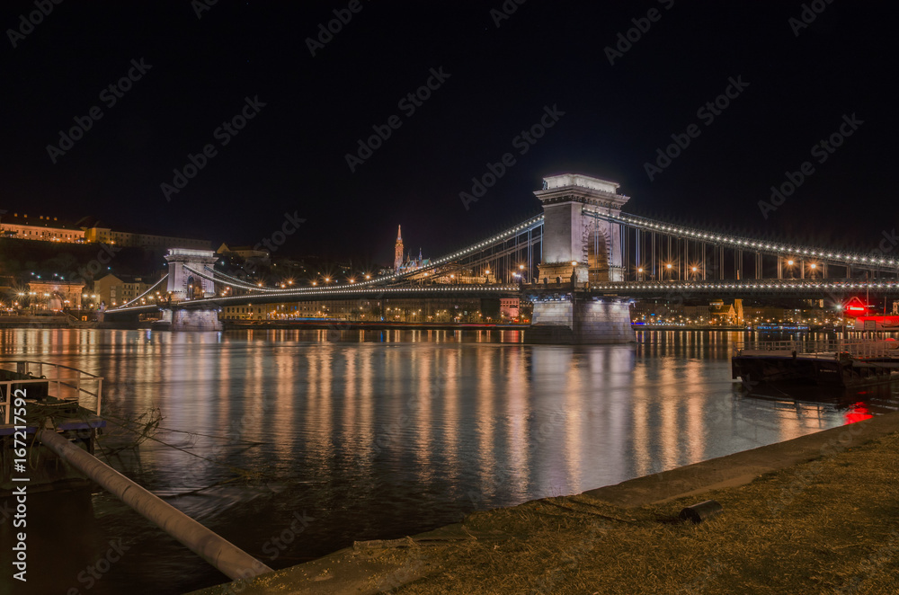 Szecheny chain bridge, Budapest in the night, Hungary
