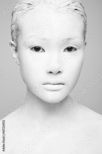 White face