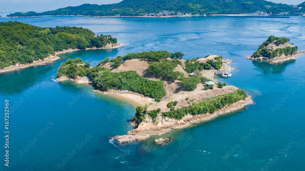 Fototapeta premium 能島（愛媛県今治市／しまなみ海道） 空撮