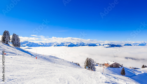 On the slopes of the ski resort Soll, Tyrol, Austria © Nikolai Korzhov