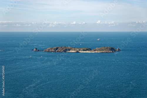 Ile Cézembre - vue aérienne depuis le Sud