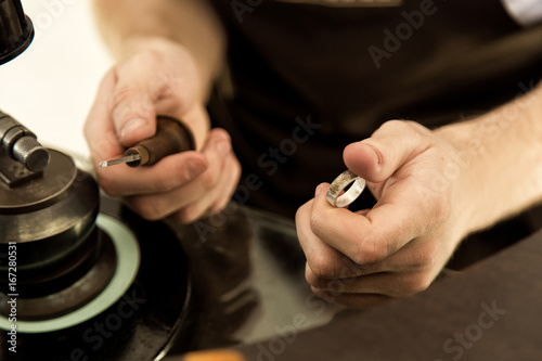 The process of creating and polishing a ring close-up