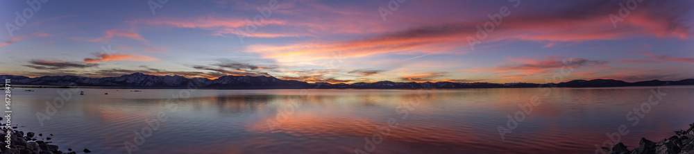 Panoramic Lake Tahoe Sunset - obrazy, fototapety, plakaty 