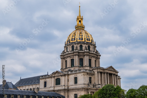 Chapel of Saint Louis in Les Invalides (National Residence of the Invalids) complex. Chapel built in 1679, is the burial site for some of France's war heroes, notably Napoleon Bonapart. Paris. France.