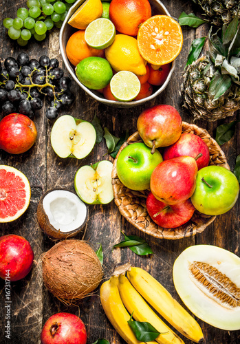 Fototapeta Naklejka Na Ścianę i Meble -  Many different fruits .