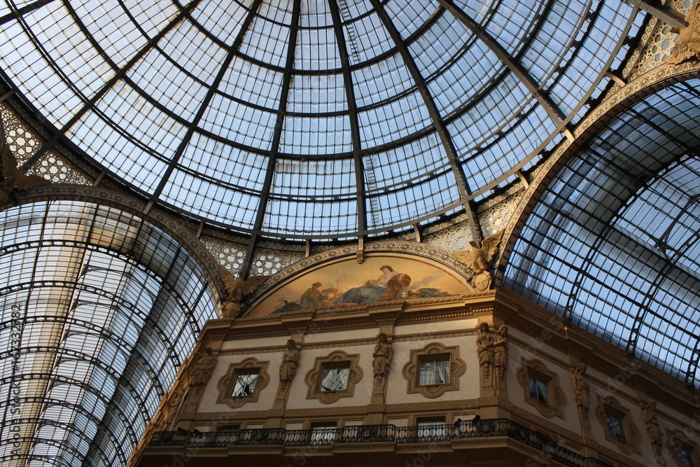Art and Glasses decorated walls and roof of Gallery Vittorio Emanuele in Milano.