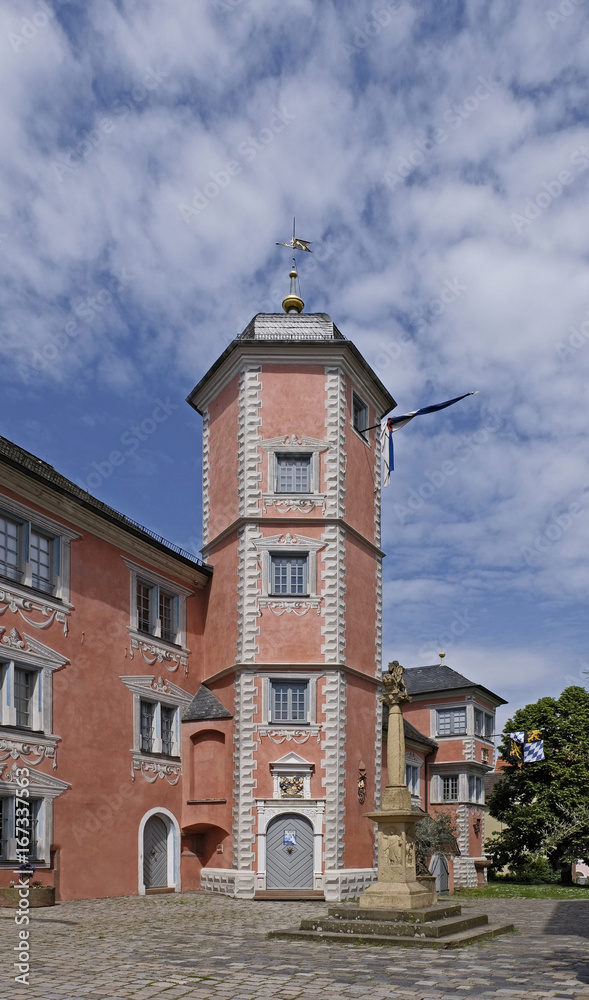 Lobdengau-Museum mit Jupitergigantensäule