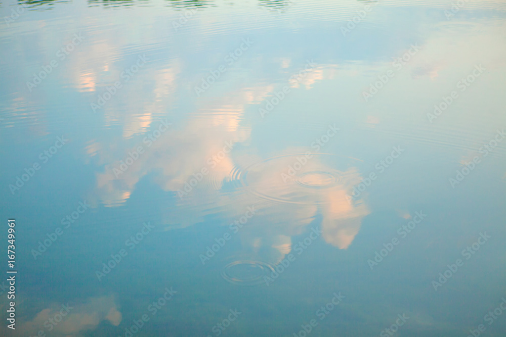 Fototapeta premium blue sky reflection