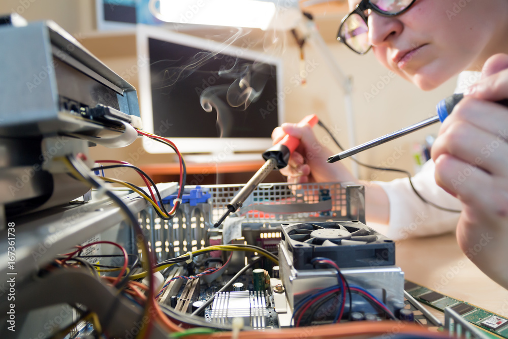 Internet of Things Technician Professional assembling Device Internet of Things Technician Professional assembling Device