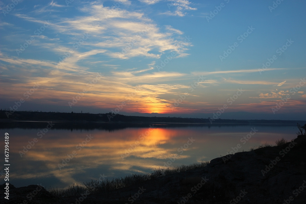 Obraz premium Sunset on Lake