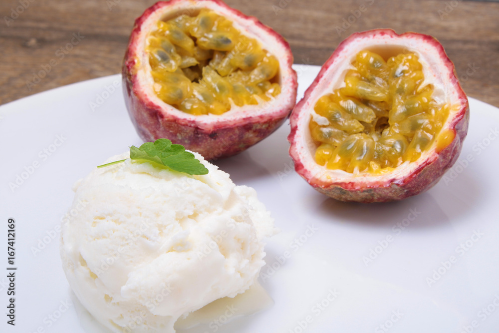 Milk ice cream with Passion fruit topping Milk ice cream with Passion fruit topping