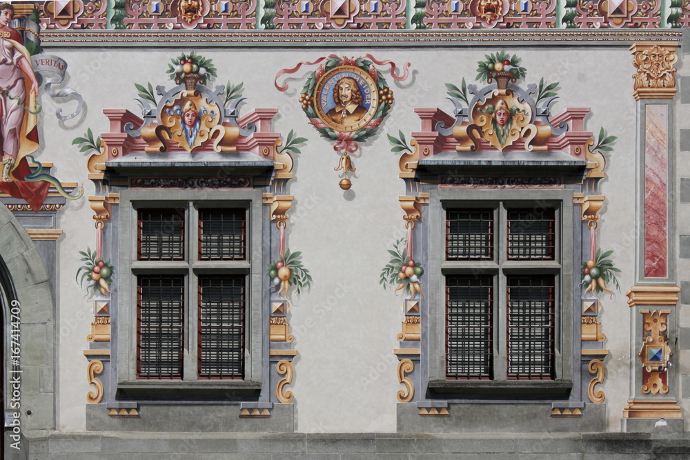 zwei Fenster am Alten Rathaus in Lindau (Bodensee), Allgäu, Deutschland –  Stock-Foto | Adobe Stock