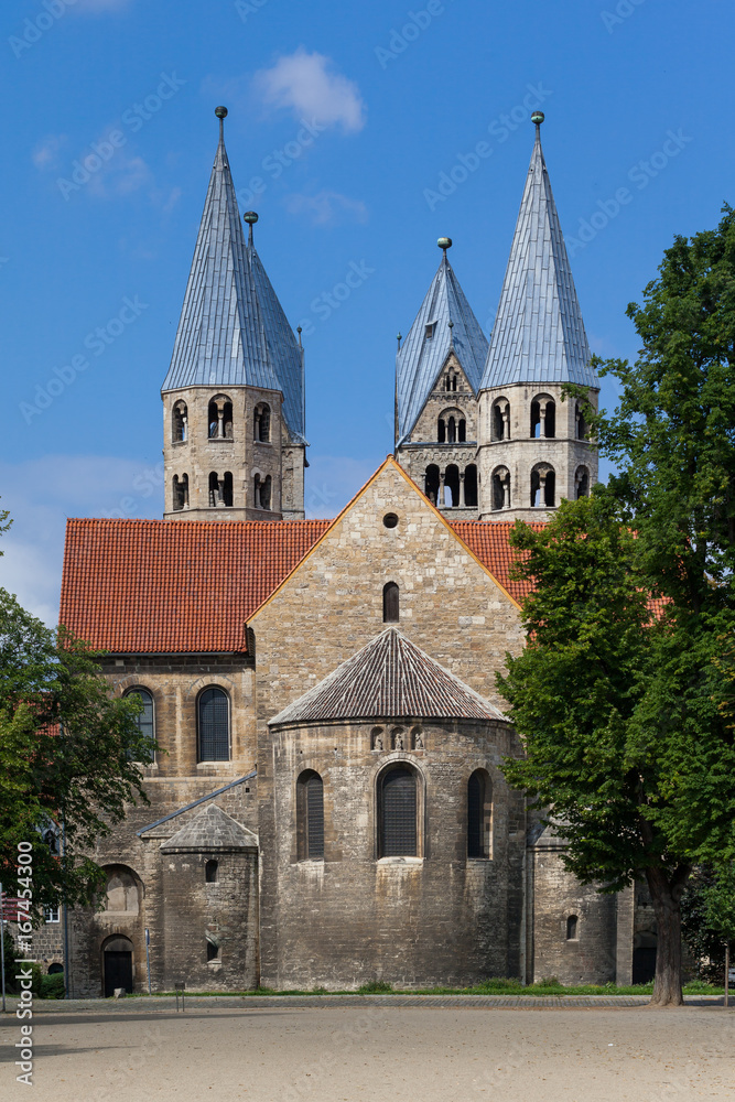 Halberstadt Blick auf die Liebfrauenkirche am Domplatz