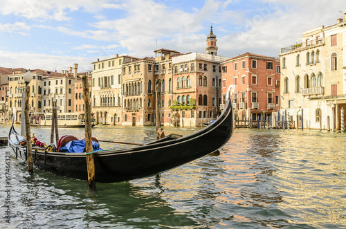 Gondola, Venice Italy © GabrielAdrin
