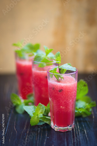 watermelon drink with mint