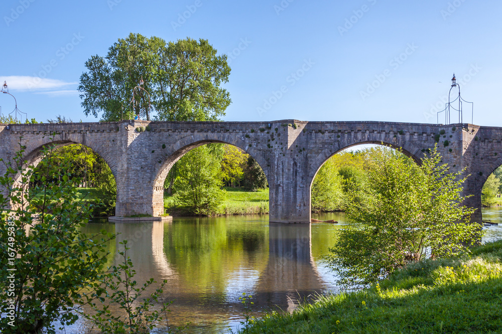 Pont Vieux crossing the Aude river in Carcassone