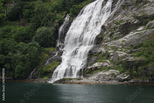 Gro  er Wasserfall in Norwegen