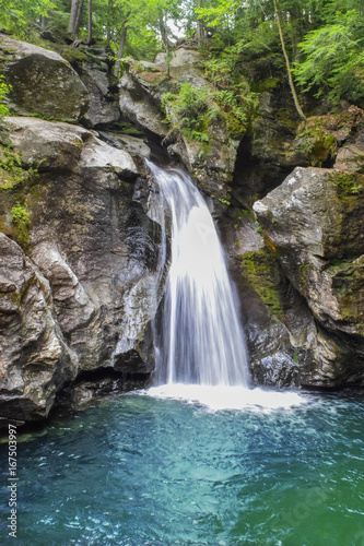 Waterfall Stowe, Vermont © Kompas Design