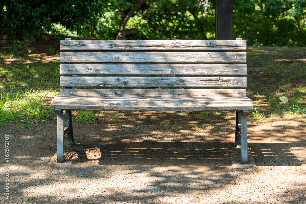 Naklejka premium 公園のベンチ