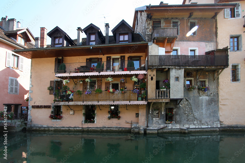 Fototapeta premium Annecy : canal du Thiou