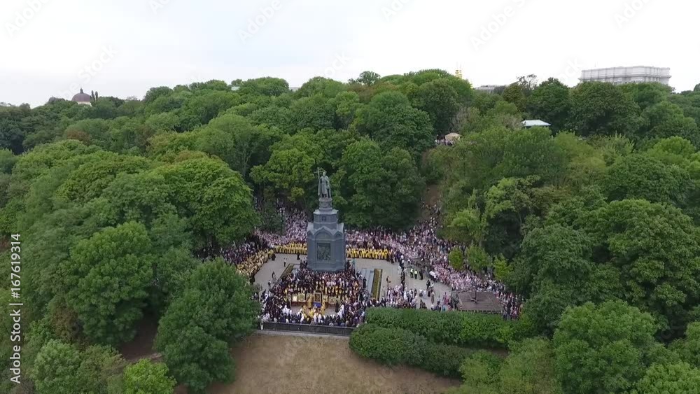 Religious procession in the center of Kiev. Anniversary of the baptism of Kievan Rus. Крестный ход в центре Киева. Годовщина крещения Киевской Руси. 07/27/2017 Religious procession in the center of Kiev. Anniversary of the baptism of Kievan Rus. Крестный ход в центре Киева. Годовщина крещения Киевской Руси. 07/27/2017