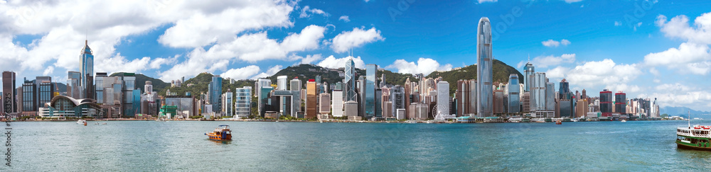Naklejka premium Panorama Hongkongu z półwyspu Kowloon