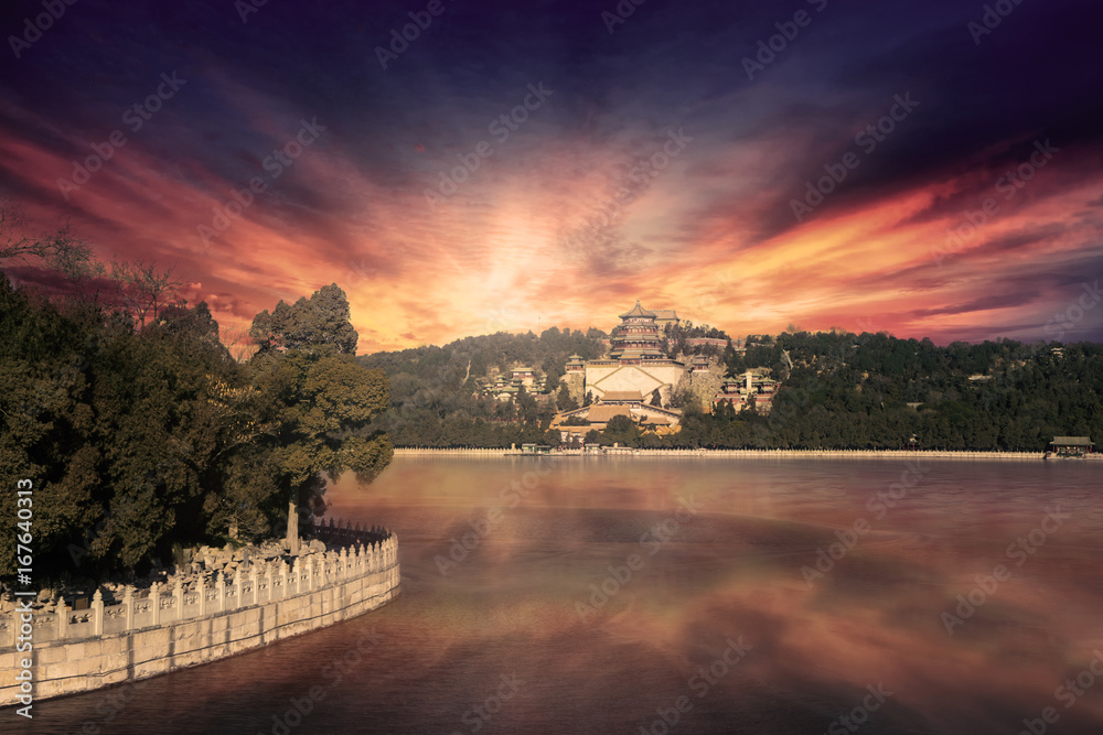 Naklejka premium Beautiful sunset at Summer Palace