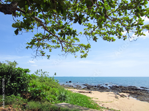 Fototapeta Naklejka Na Ścianę i Meble -  Klong Tob Beach, Location on Lanta Island