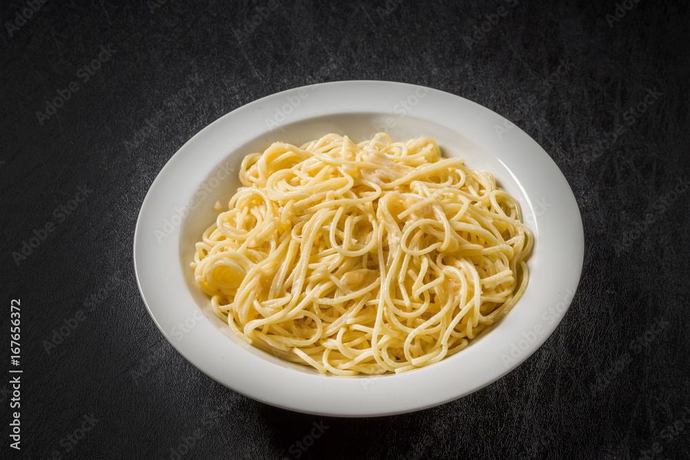 本格的なチーズパスタ Authentic cheese pasta 本格的なチーズパスタ Authentic cheese pasta