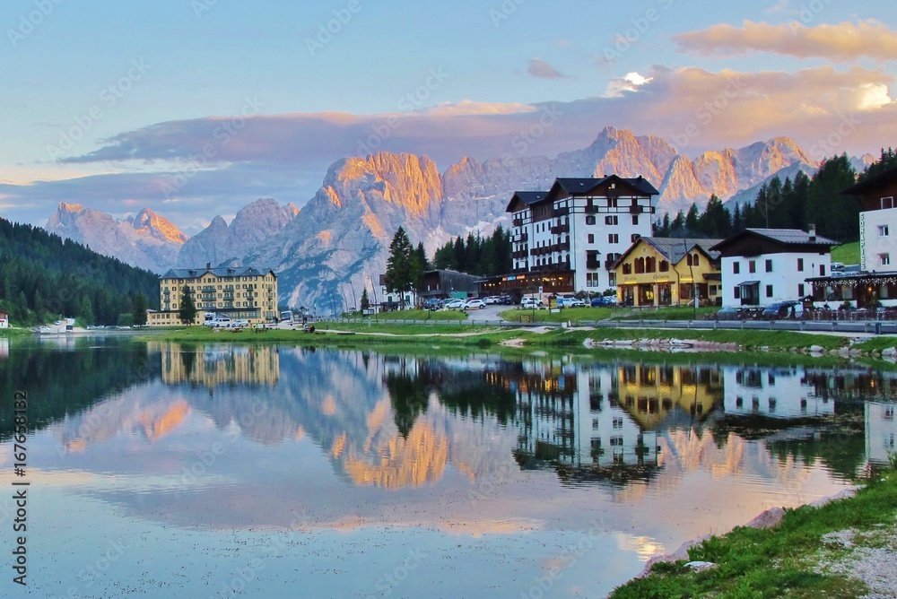 Naklejka premium Misurinasee, Abendstimmung