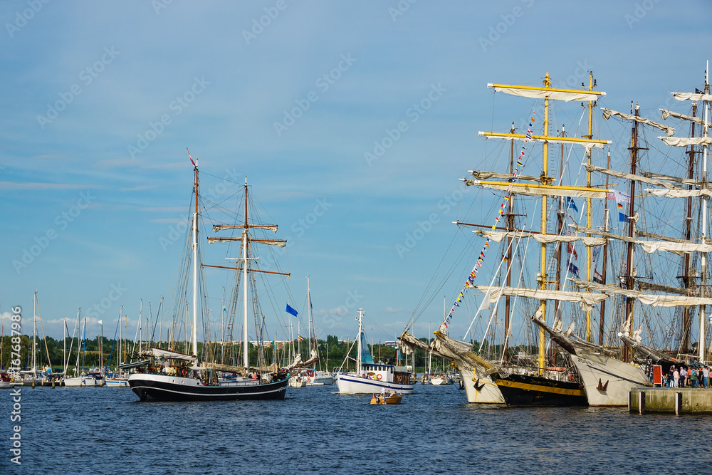 Segelschiffe auf der Hansesail in Rostock. Segelschiffe auf der Hansesail in Rostock.