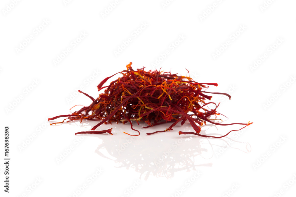 Fototapeta premium Dried saffron spice isolated