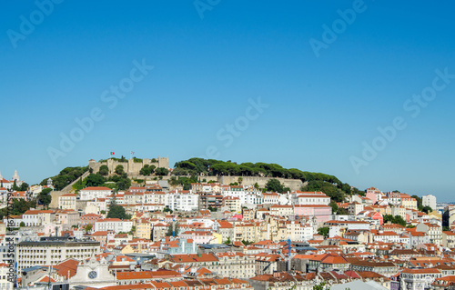 Vue de la ville et du Château Saint-Georges de Lisbonne © guillaume_photo