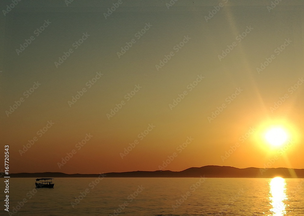 Sfondo tramonto barca
